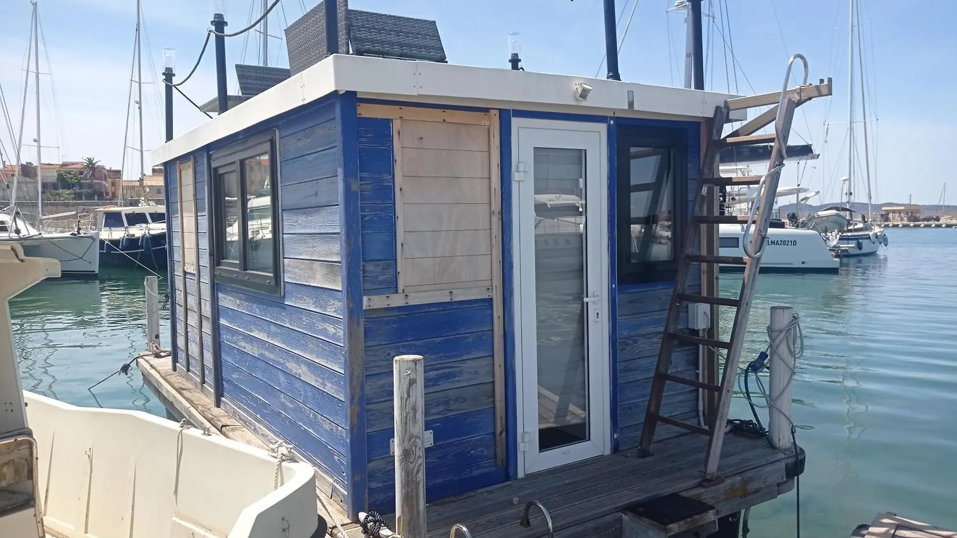 Houseboat Blueseadream Dolphin Casetta Galleggiante Alghero