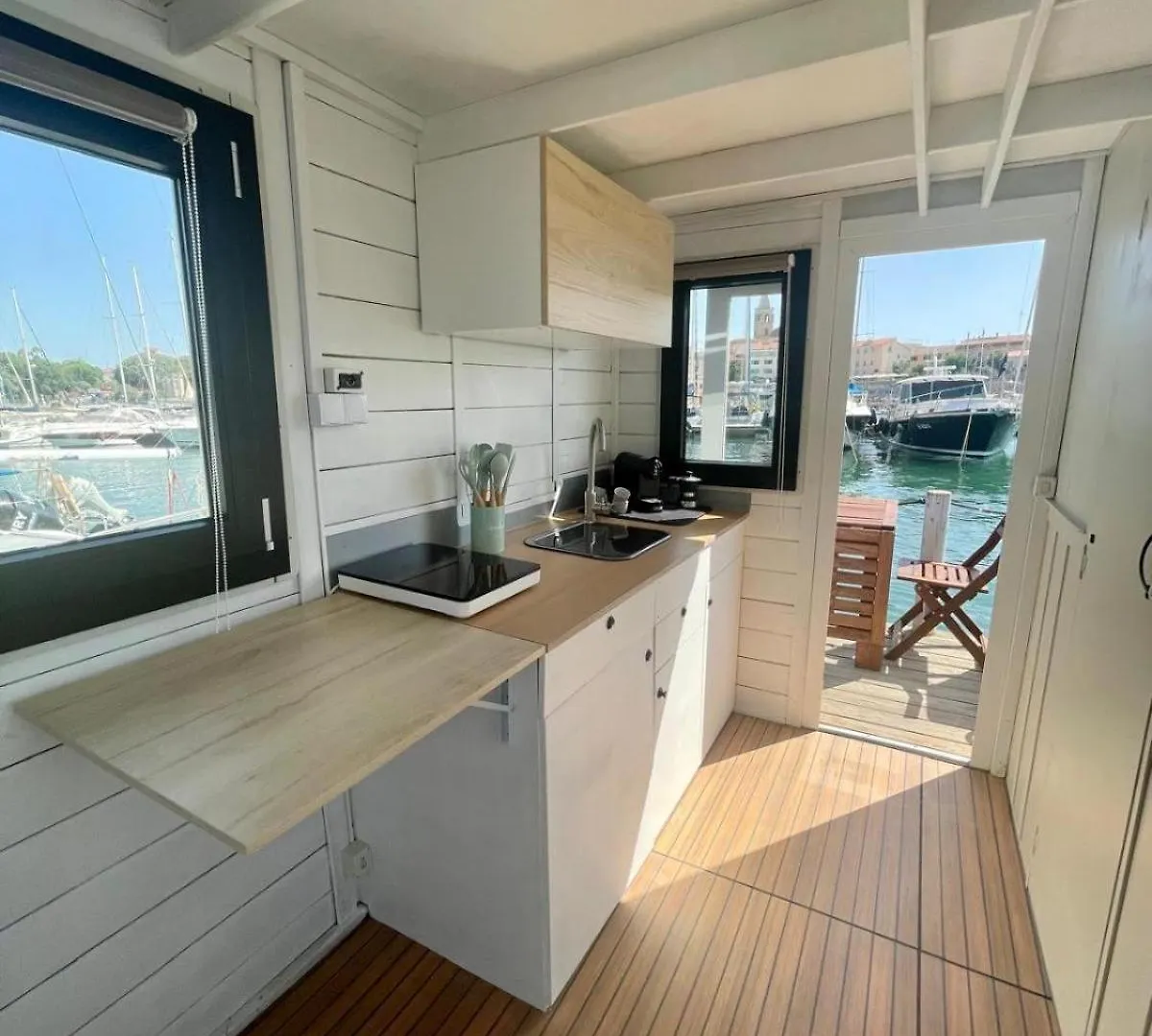 Botel Houseboat Blueseadream Dolphin Casetta Galleggiante Alghero